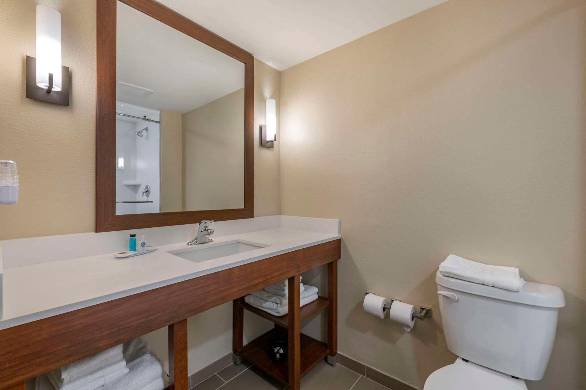 Comfort Suites Daytona Beach-Speedway Εξωτερικό φωτογραφία
